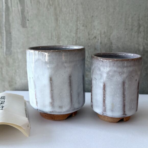 Hagi-Yaki Senshu Okada VII Faceted Yunomi Tea Cups Set Of 2 White Glazed Japan - Picture 1 of 10